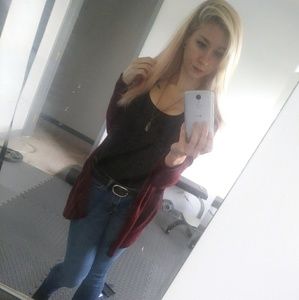 Meet your Posher, Celina